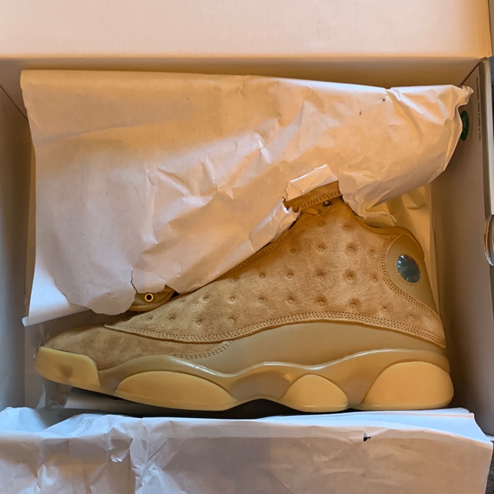 Jordan 13 retro Wheats size 12 mens